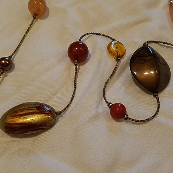 Pretty necklace - Picture 3 of 4